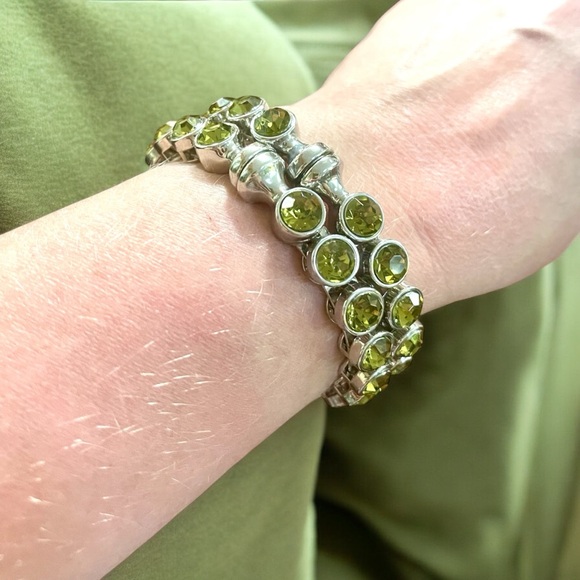 Set of 2 green gemstone bracelets with magnetic clasp - Picture 2 of 7